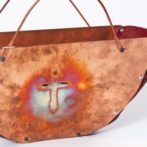 A thumbnail preview of Handbag, an example of Visual Art work from the Craft and Design exhibition.